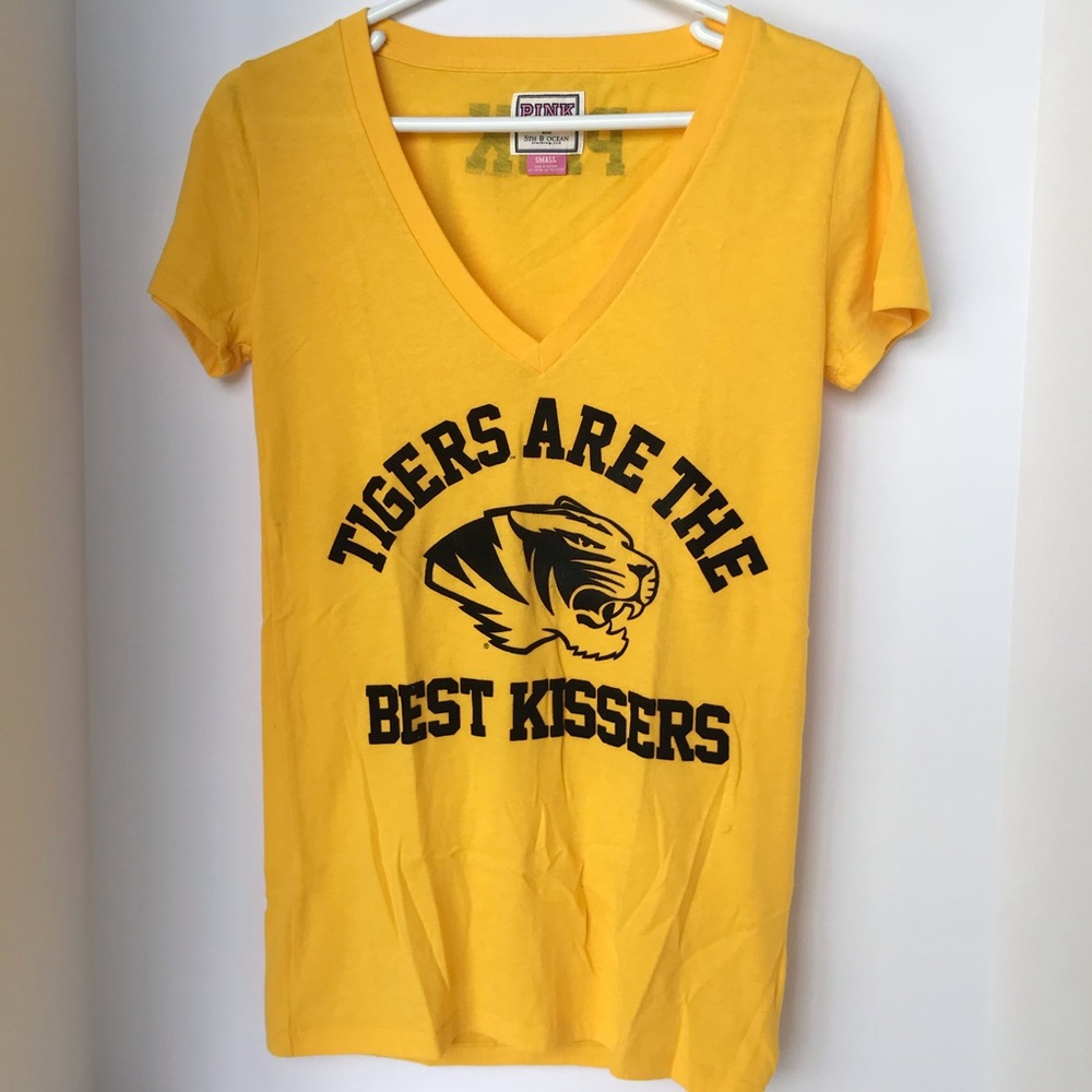 Mizzou Tigers Are The Best Kissers Shirt Pink Sm